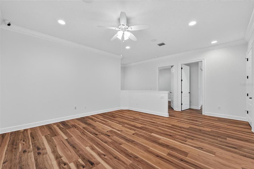 For Sale: $1,355,000 (5 beds, 4 baths, 5452 Square Feet)