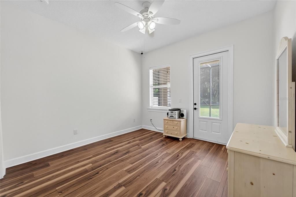 For Sale: $1,355,000 (5 beds, 4 baths, 5452 Square Feet)