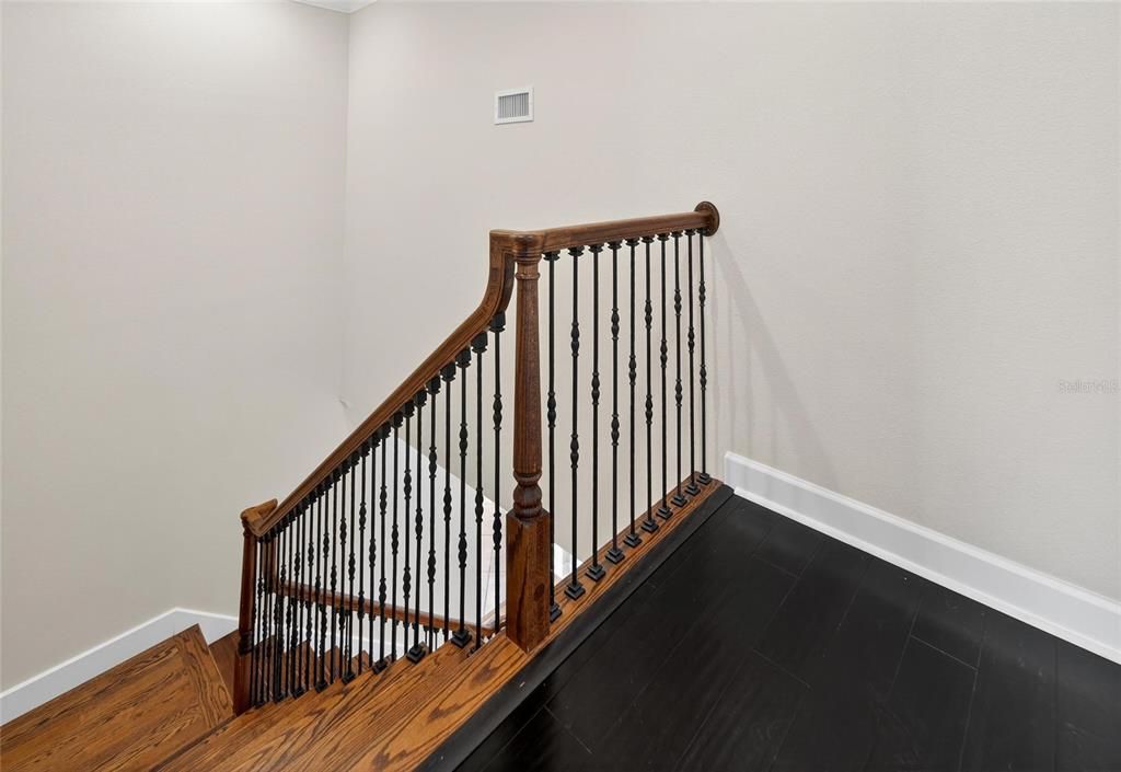 For Sale: $1,355,000 (5 beds, 4 baths, 5452 Square Feet)