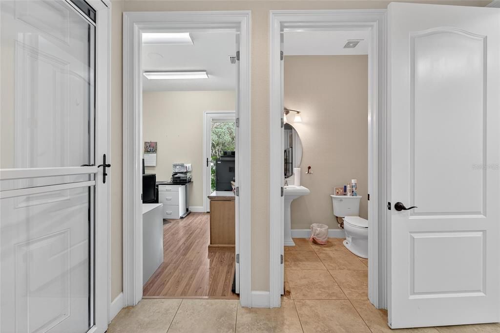 For Sale: $1,355,000 (5 beds, 4 baths, 5452 Square Feet)