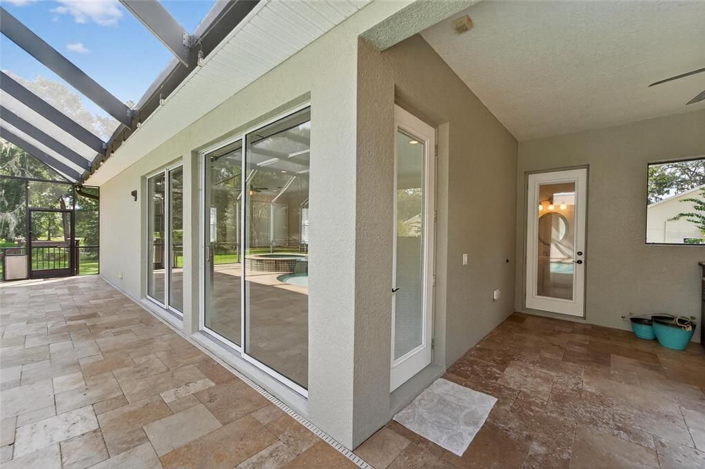 For Sale: $1,355,000 (5 beds, 4 baths, 5452 Square Feet)