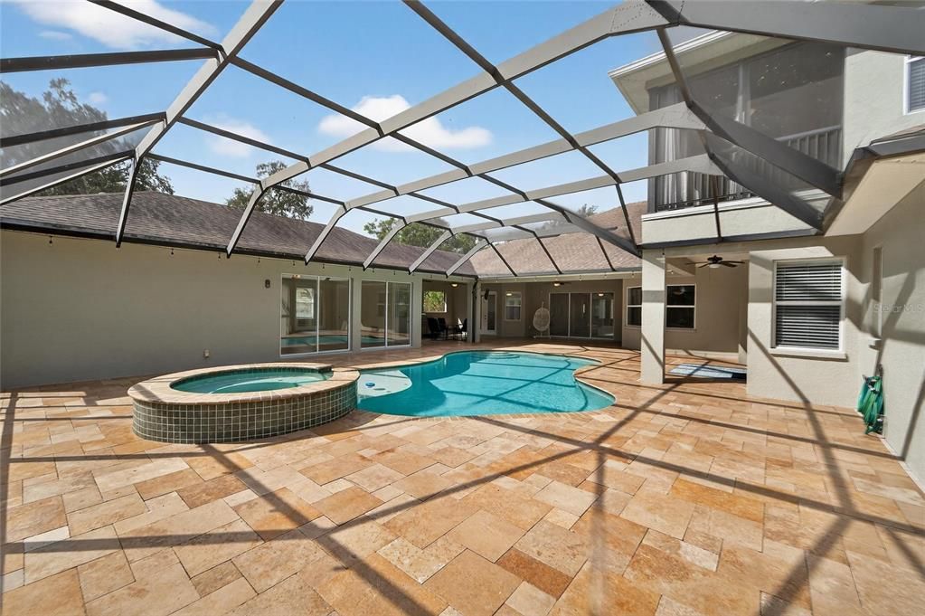 For Sale: $1,355,000 (5 beds, 4 baths, 5452 Square Feet)