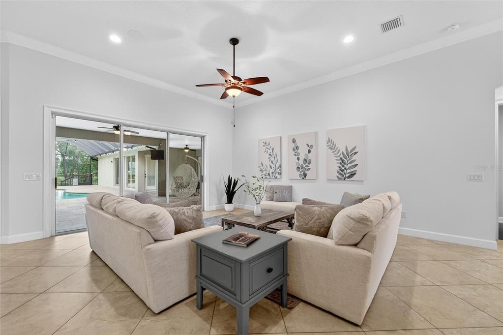 For Sale: $1,355,000 (5 beds, 4 baths, 5452 Square Feet)