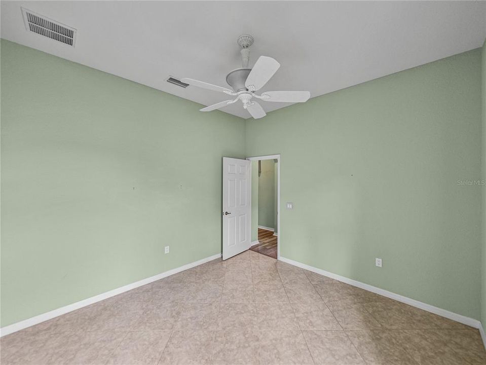 En Venta: $579,900 (4 camas, 3 baños, 2937 Pies cuadrados)