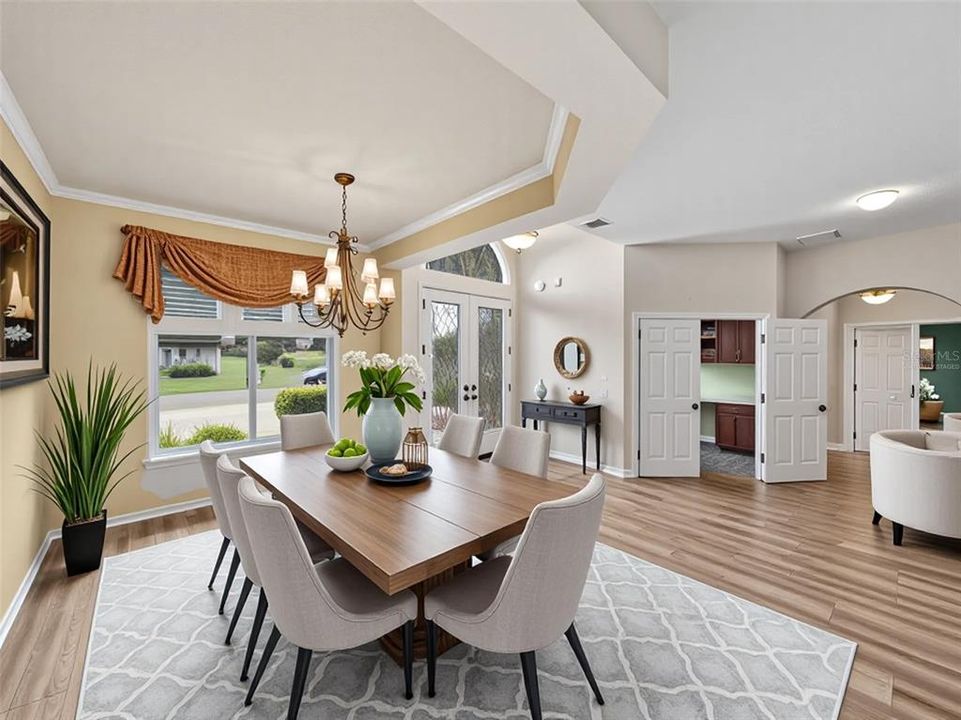 En Venta: $579,900 (4 camas, 3 baños, 2937 Pies cuadrados)