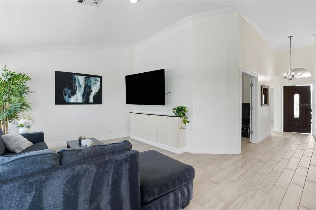 На продажу: $469,500 (3 спален, 2 ванн, 1426 Квадратных фут)