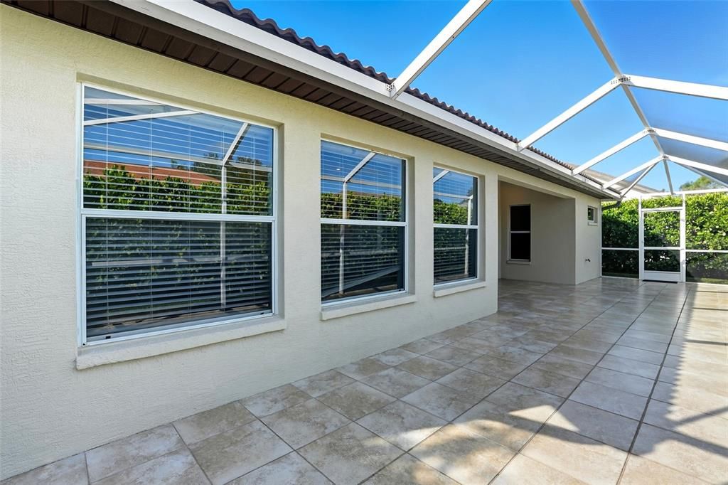 На продажу: $469,500 (3 спален, 2 ванн, 1426 Квадратных фут)