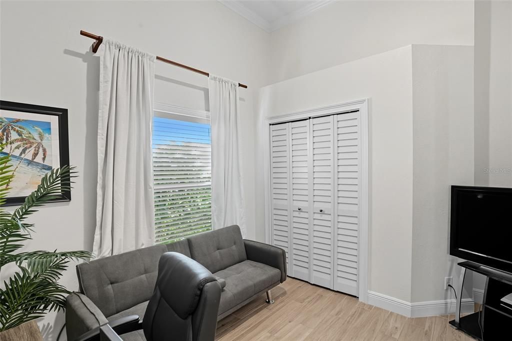 На продажу: $469,500 (3 спален, 2 ванн, 1426 Квадратных фут)