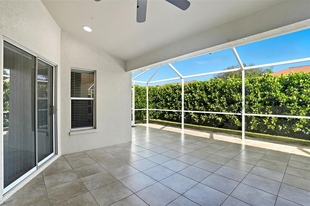 На продажу: $469,500 (3 спален, 2 ванн, 1426 Квадратных фут)