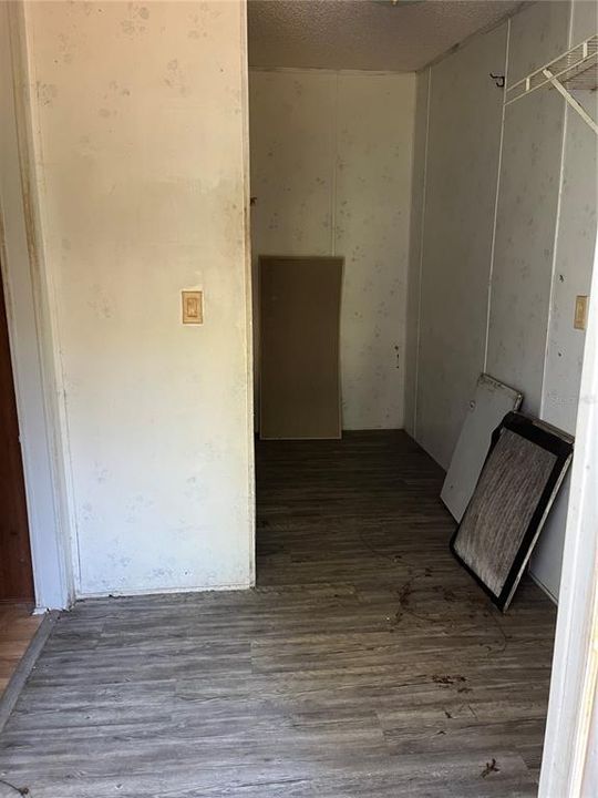 For Sale: $135,000 (4 beds, 2 baths, 1848 Square Feet)