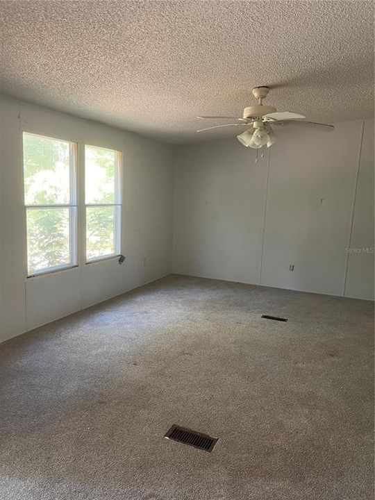 For Sale: $135,000 (4 beds, 2 baths, 1848 Square Feet)