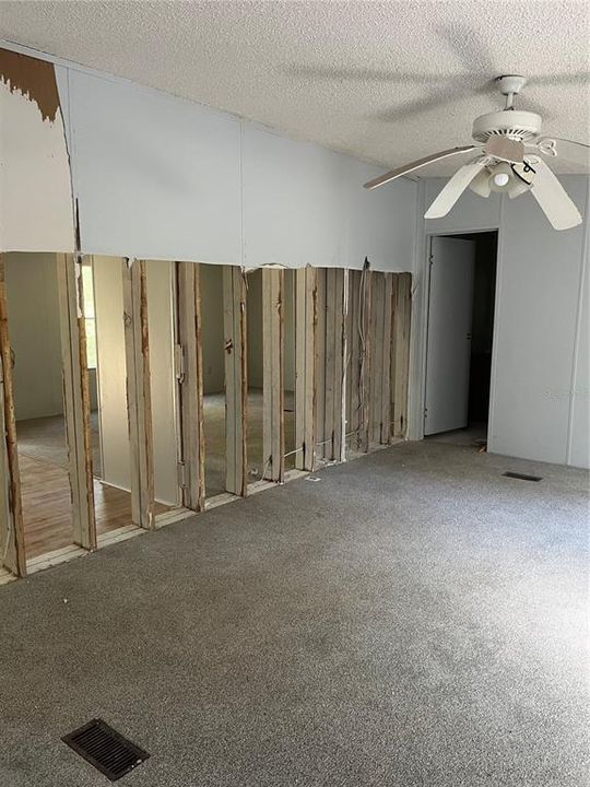 For Sale: $135,000 (4 beds, 2 baths, 1848 Square Feet)