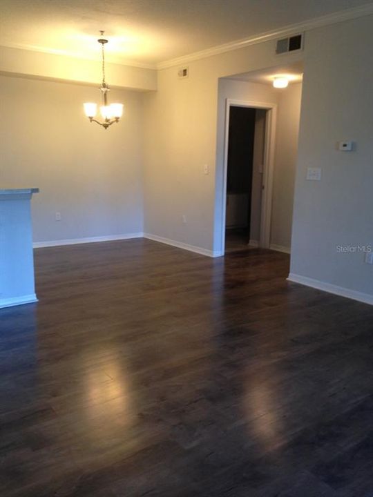 Active With Contract: $1,700 (2 beds, 2 baths, 1164 Square Feet)