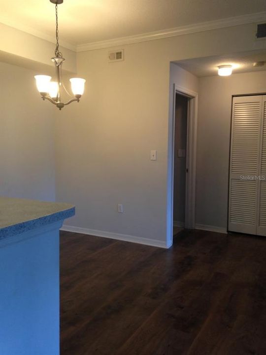 Active With Contract: $1,700 (2 beds, 2 baths, 1164 Square Feet)