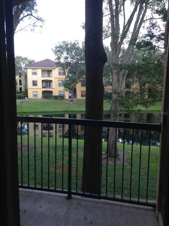 Active With Contract: $1,700 (2 beds, 2 baths, 1164 Square Feet)