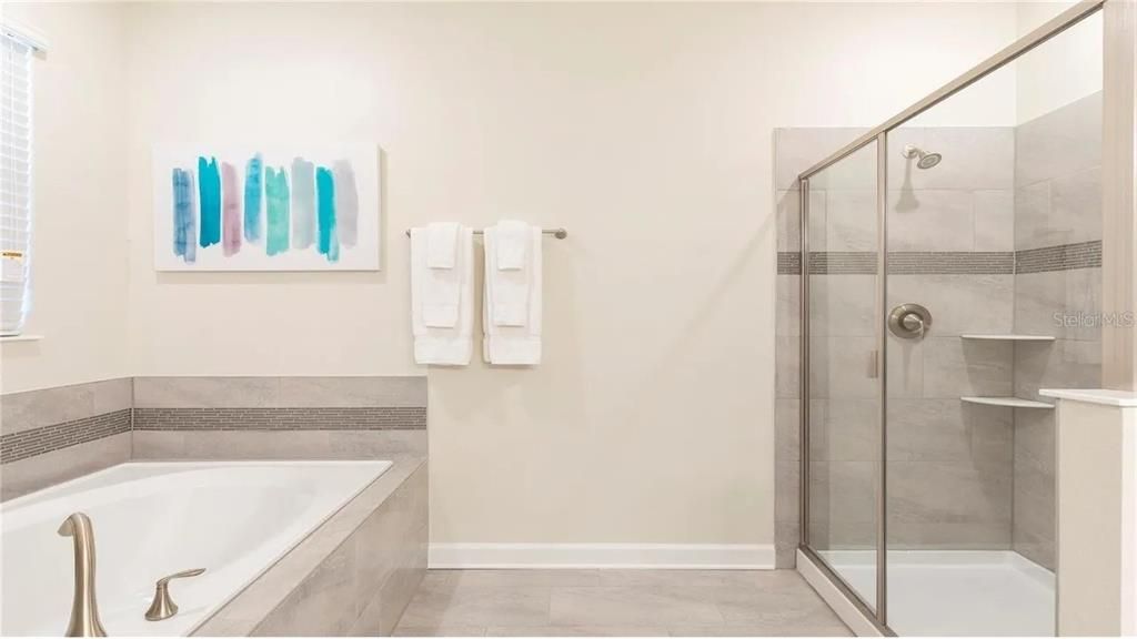 For Rent: $4,150 (8 beds, 5 baths, 3909 Square Feet)