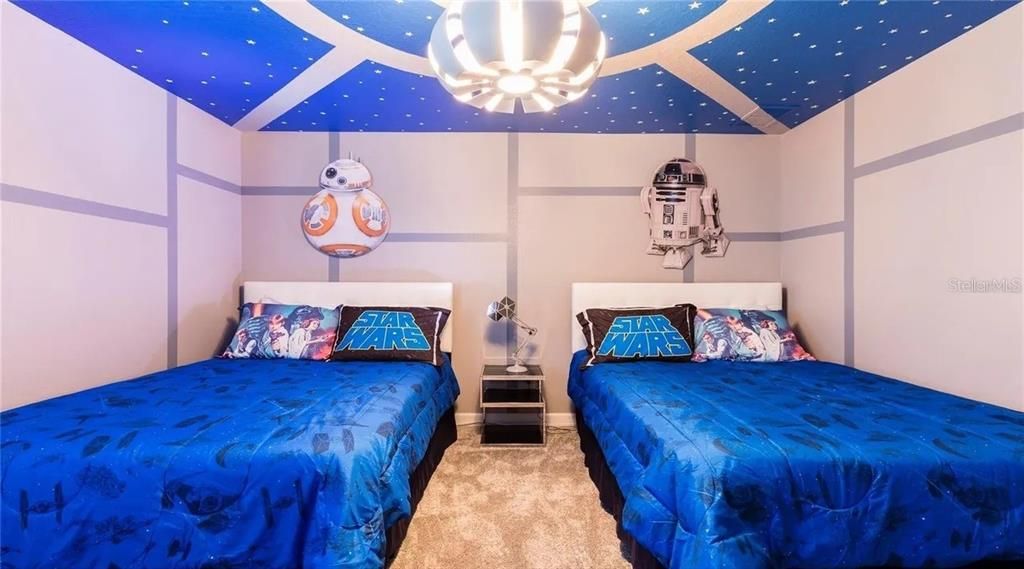 For Rent: $4,150 (8 beds, 5 baths, 3909 Square Feet)