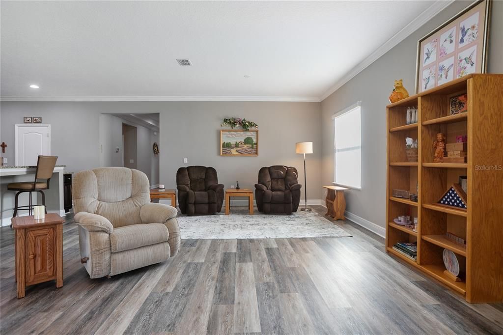 For Sale: $499,900 (4 beds, 3 baths, 2678 Square Feet)