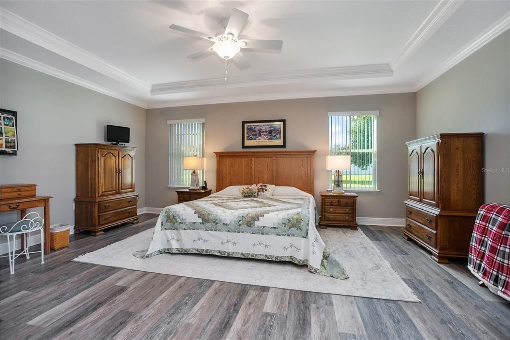 For Sale: $499,900 (4 beds, 3 baths, 2678 Square Feet)