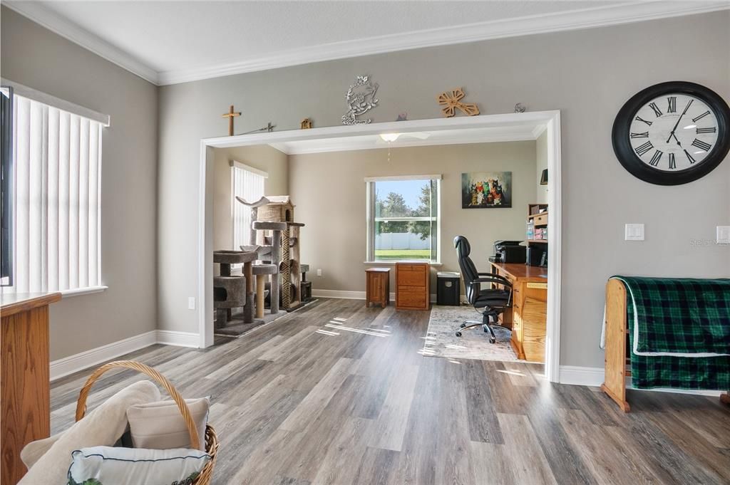 For Sale: $499,900 (4 beds, 3 baths, 2678 Square Feet)