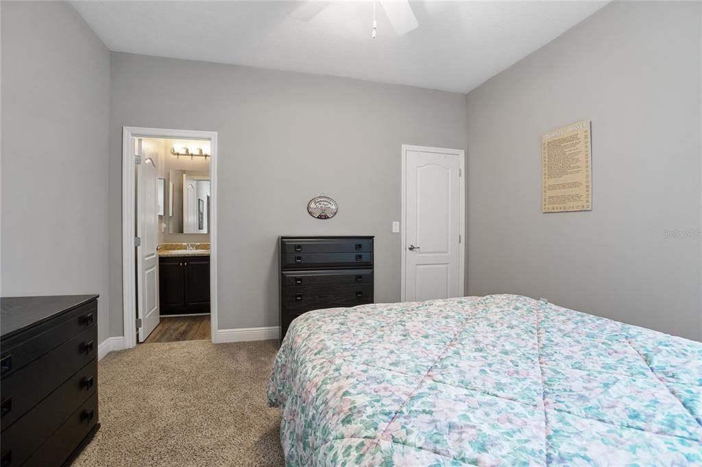 For Sale: $499,900 (4 beds, 3 baths, 2678 Square Feet)