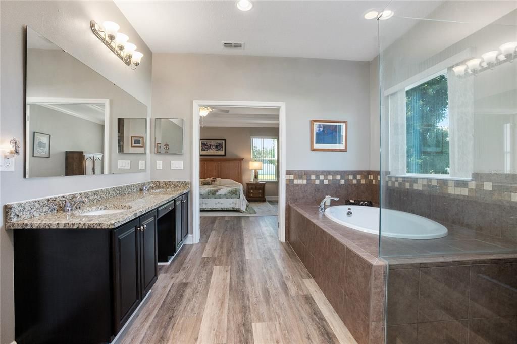 For Sale: $499,900 (4 beds, 3 baths, 2678 Square Feet)