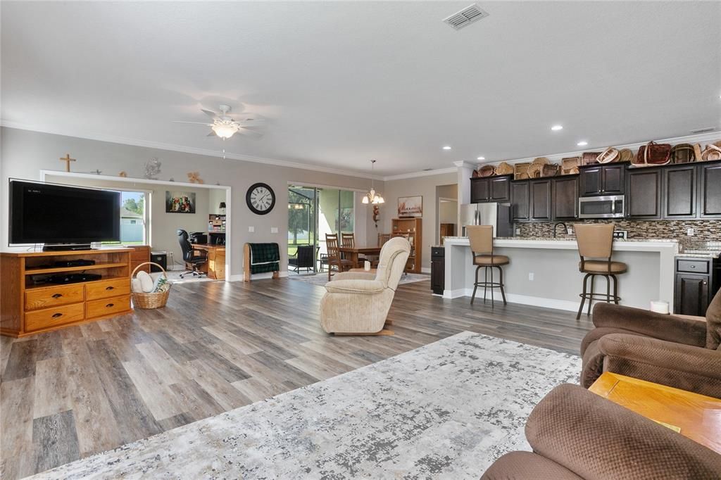 For Sale: $499,900 (4 beds, 3 baths, 2678 Square Feet)