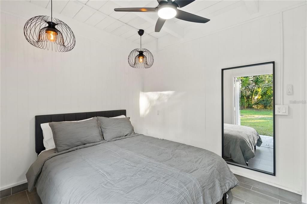 For Rent: $1,450 (2 beds, 1 baths, 500 Square Feet)