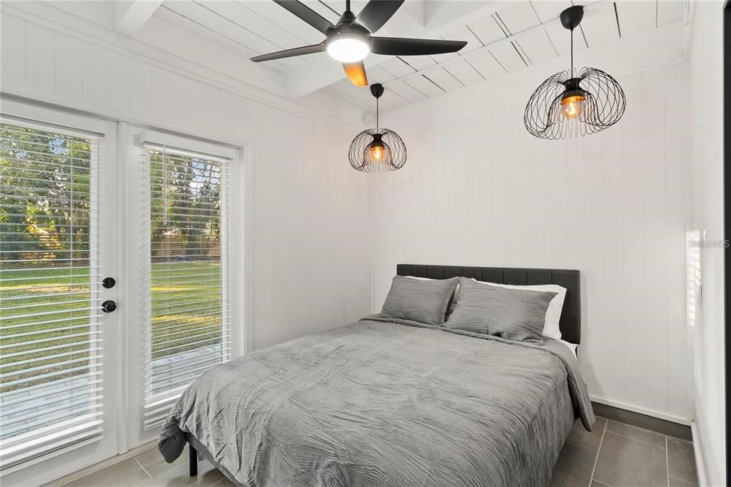 For Rent: $1,450 (2 beds, 1 baths, 500 Square Feet)