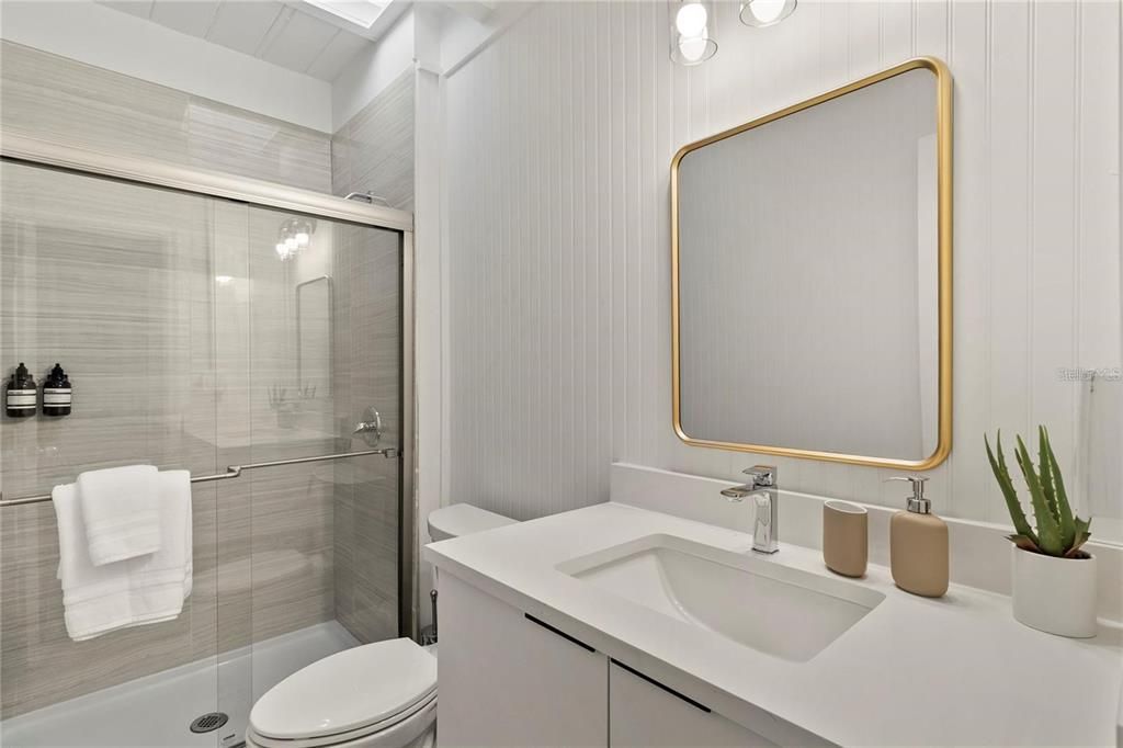 For Rent: $1,450 (2 beds, 1 baths, 500 Square Feet)