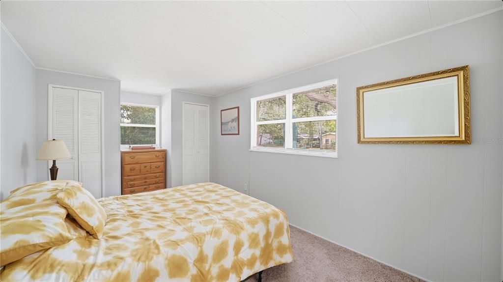 На продажу: $259,990 (2 спален, 2 ванн, 1066 Квадратных фут)