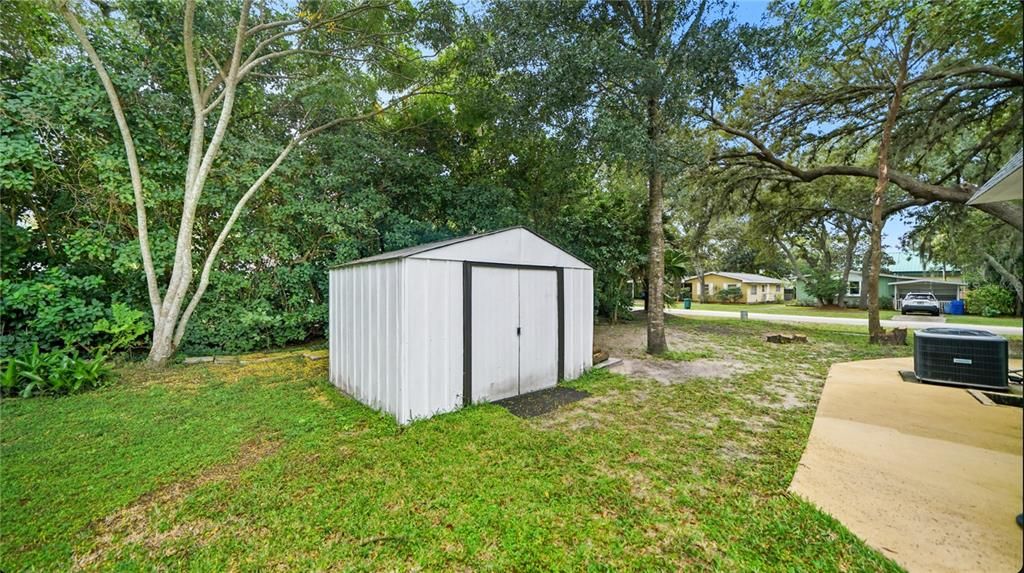 На продажу: $259,990 (2 спален, 2 ванн, 1066 Квадратных фут)