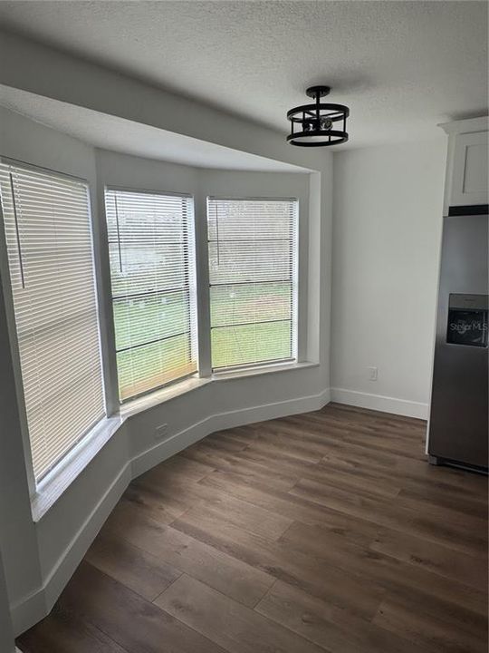 В аренду: $2,600 (3 спален, 2 ванн, 1272 Квадратных фут)