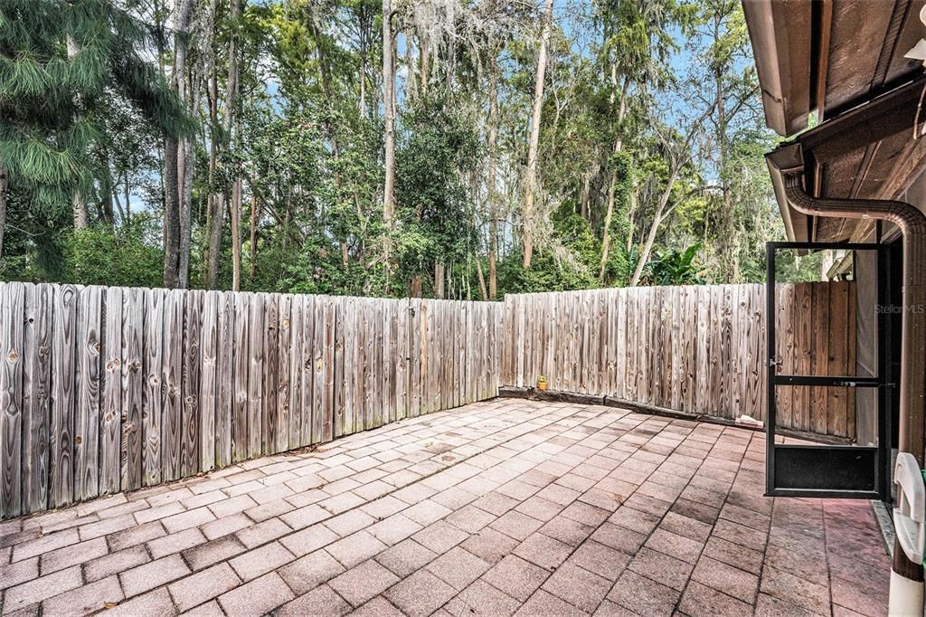 待售: $230,000 (2 贝兹, 2 浴室, 1224 平方英尺)