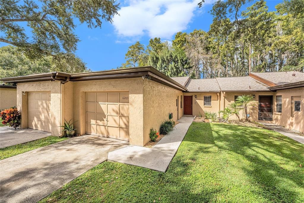 待售: $230,000 (2 贝兹, 2 浴室, 1224 平方英尺)