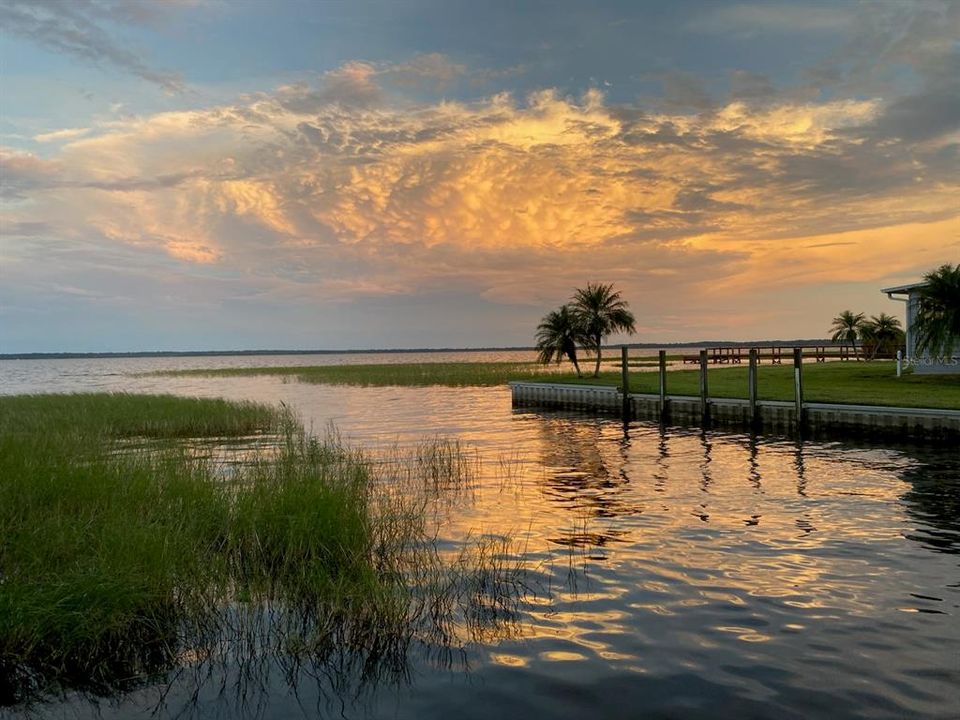 На продажу: $225,000 (2 спален, 2 ванн, 1248 Квадратных фут)