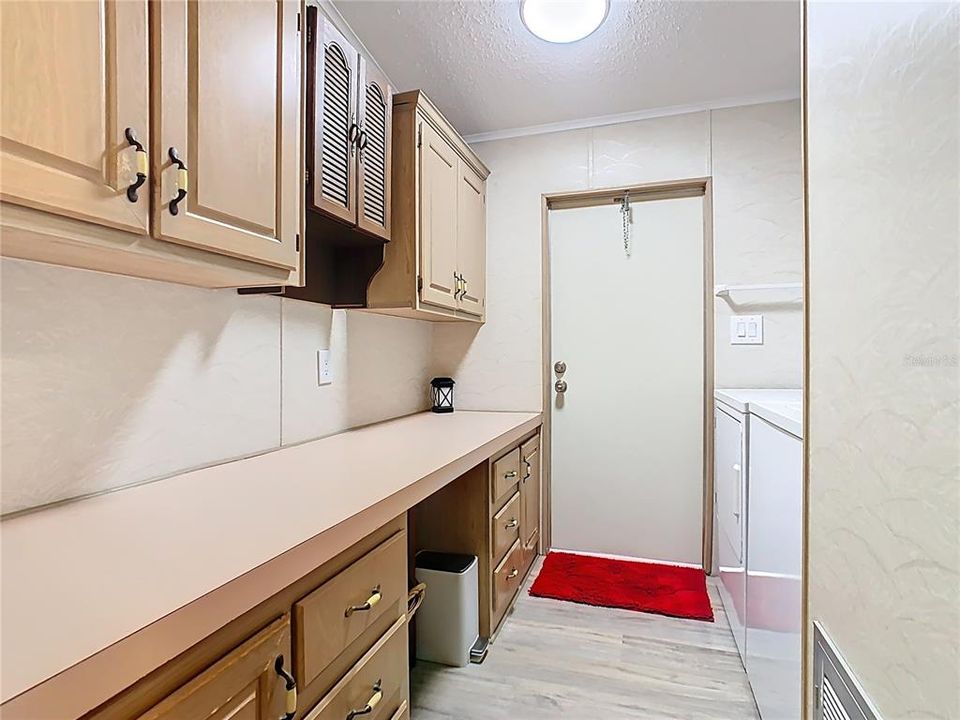 На продажу: $225,000 (2 спален, 2 ванн, 1248 Квадратных фут)