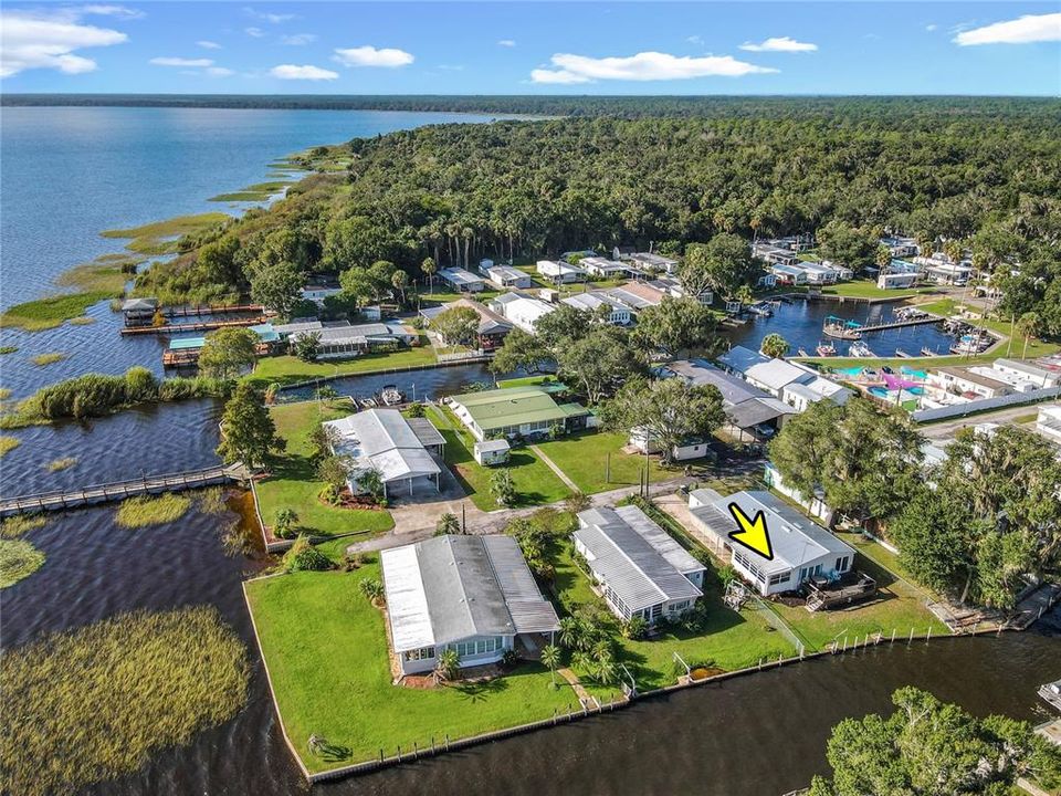 На продажу: $225,000 (2 спален, 2 ванн, 1248 Квадратных фут)