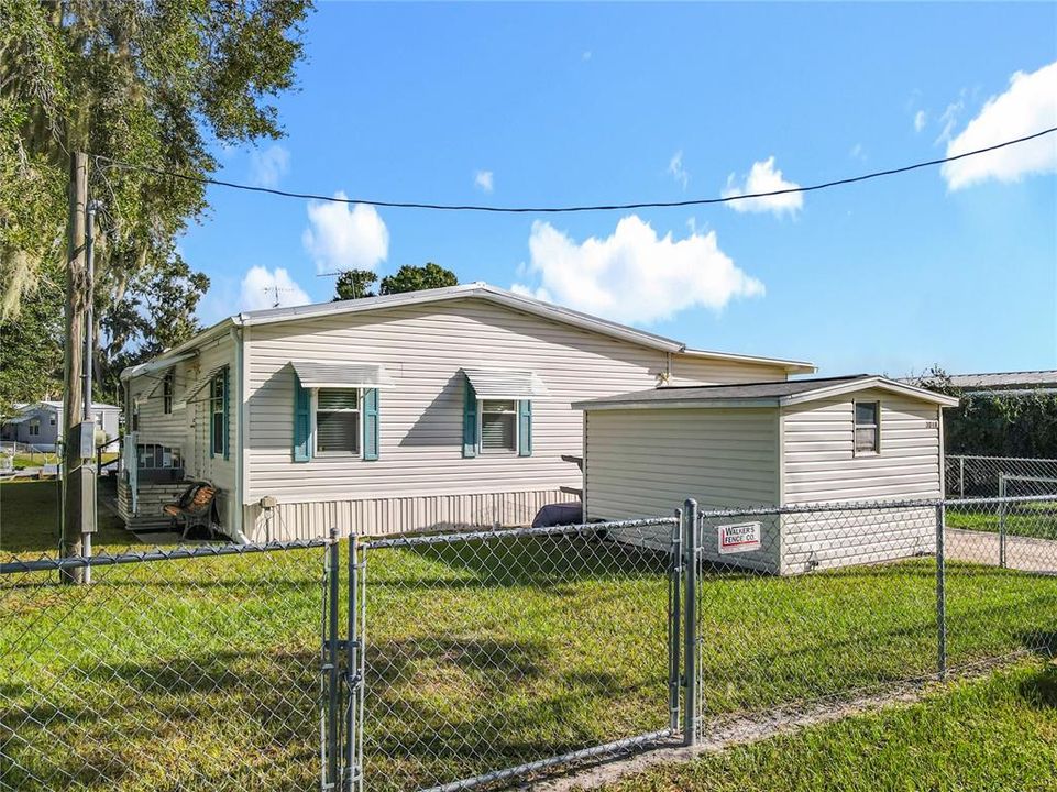 На продажу: $225,000 (2 спален, 2 ванн, 1248 Квадратных фут)