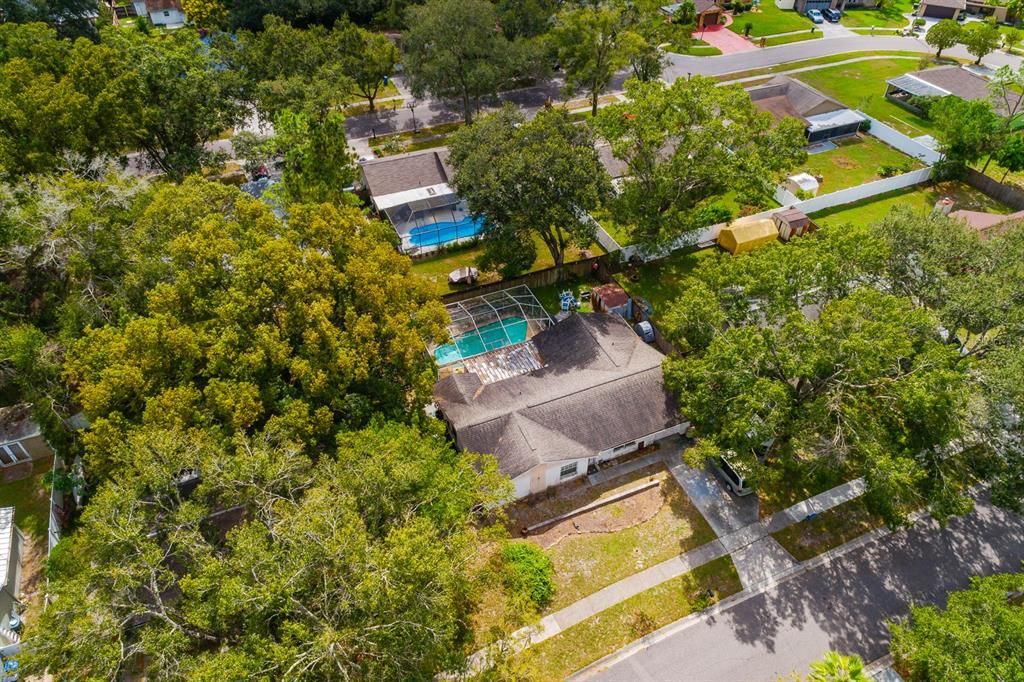 Active With Contract: $350,000 (3 beds, 2 baths, 1554 Square Feet)