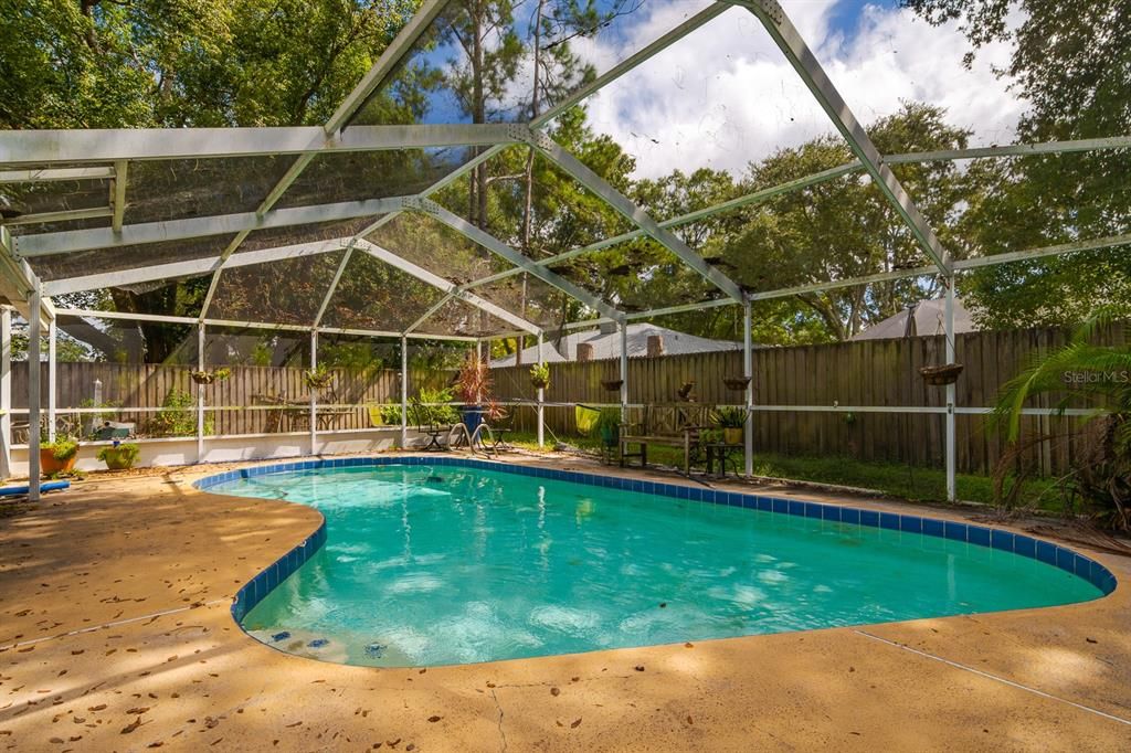 Active With Contract: $350,000 (3 beds, 2 baths, 1554 Square Feet)