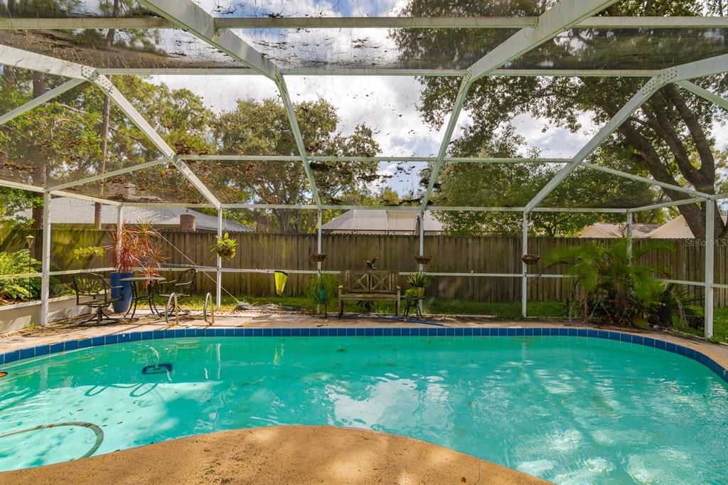 Active With Contract: $350,000 (3 beds, 2 baths, 1554 Square Feet)