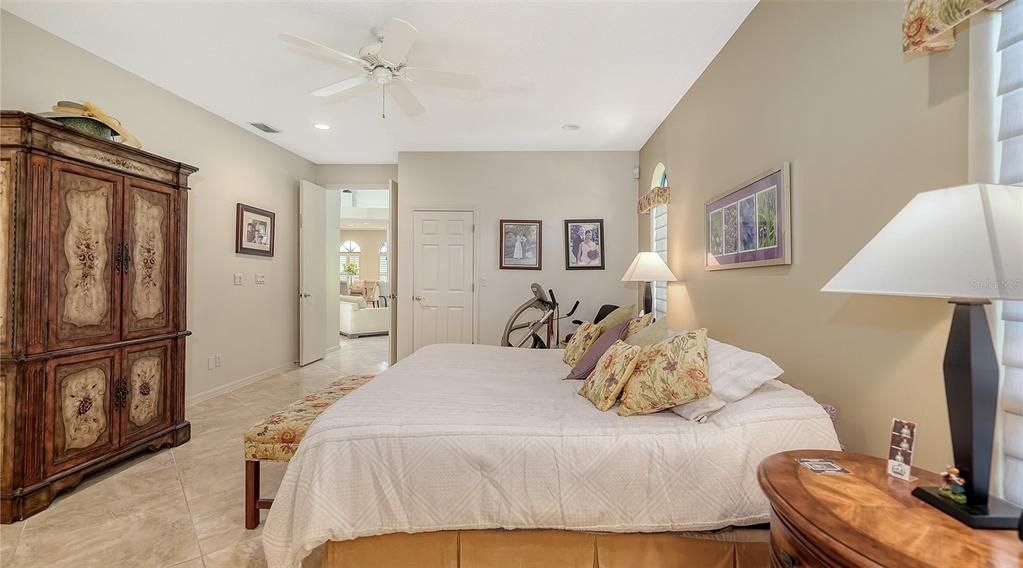 待售: $699,000 (3 贝兹, 3 浴室, 3215 平方英尺)