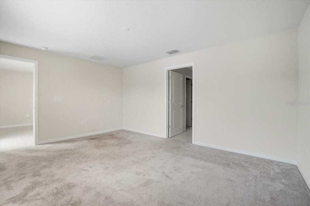 待售: $250,000 (3 贝兹, 2 浴室, 1444 平方英尺)