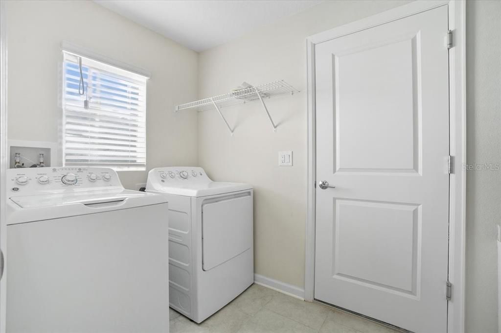 待售: $250,000 (3 贝兹, 2 浴室, 1444 平方英尺)