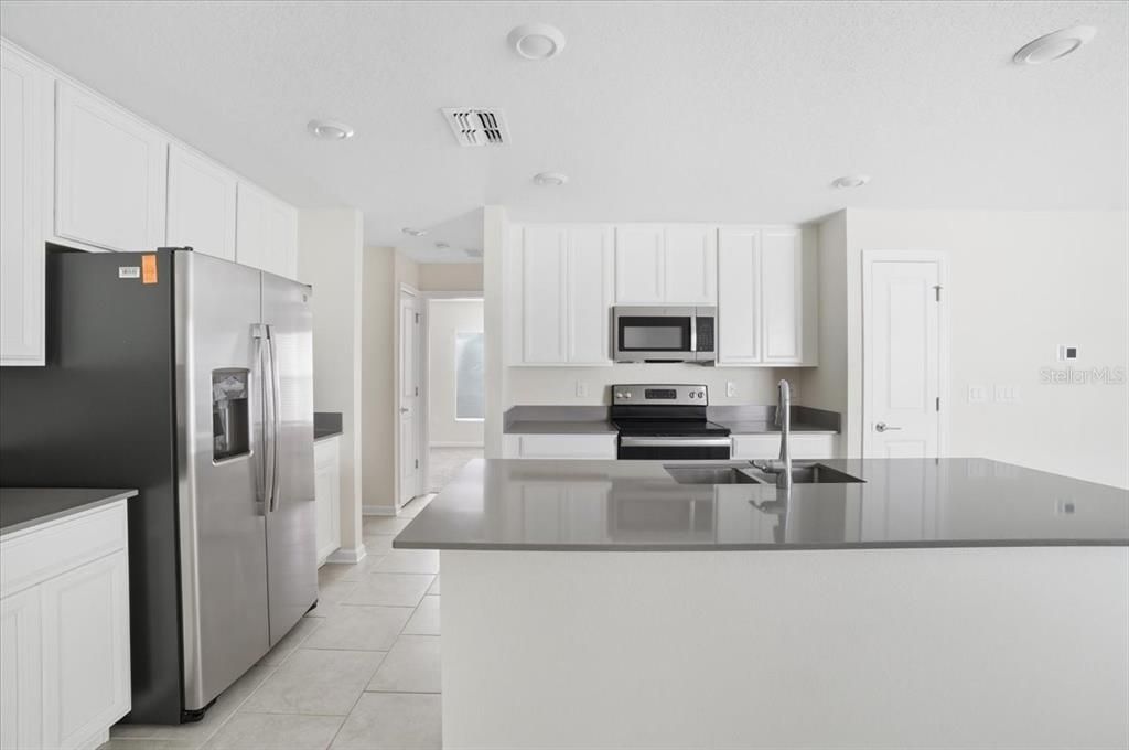 待售: $250,000 (3 贝兹, 2 浴室, 1444 平方英尺)