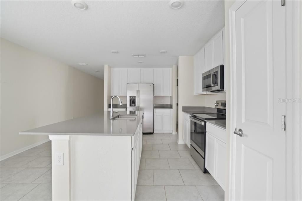 待售: $250,000 (3 贝兹, 2 浴室, 1444 平方英尺)