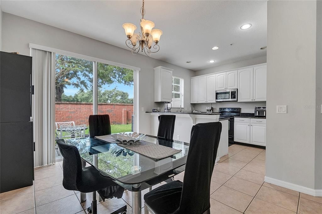 待售: $379,500 (3 贝兹, 3 浴室, 1633 平方英尺)