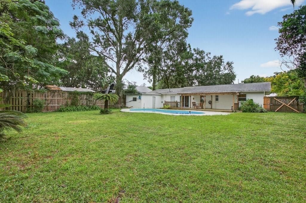 待售: $389,000 (2 贝兹, 1 浴室, 1064 平方英尺)