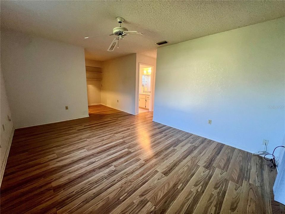 En Venta: $182,000 (2 camas, 2 baños, 1224 Pies cuadrados)